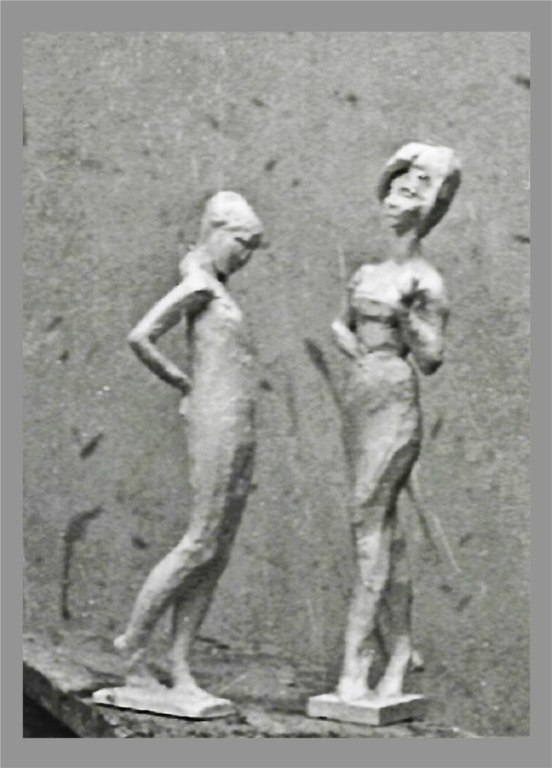 "МАНЕКЕНЩИЦА  I" (справа). Ок. 1971 г.