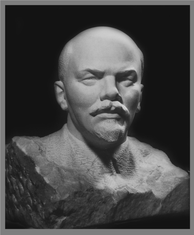 Бюст 2 н.в., мрамор, 1964