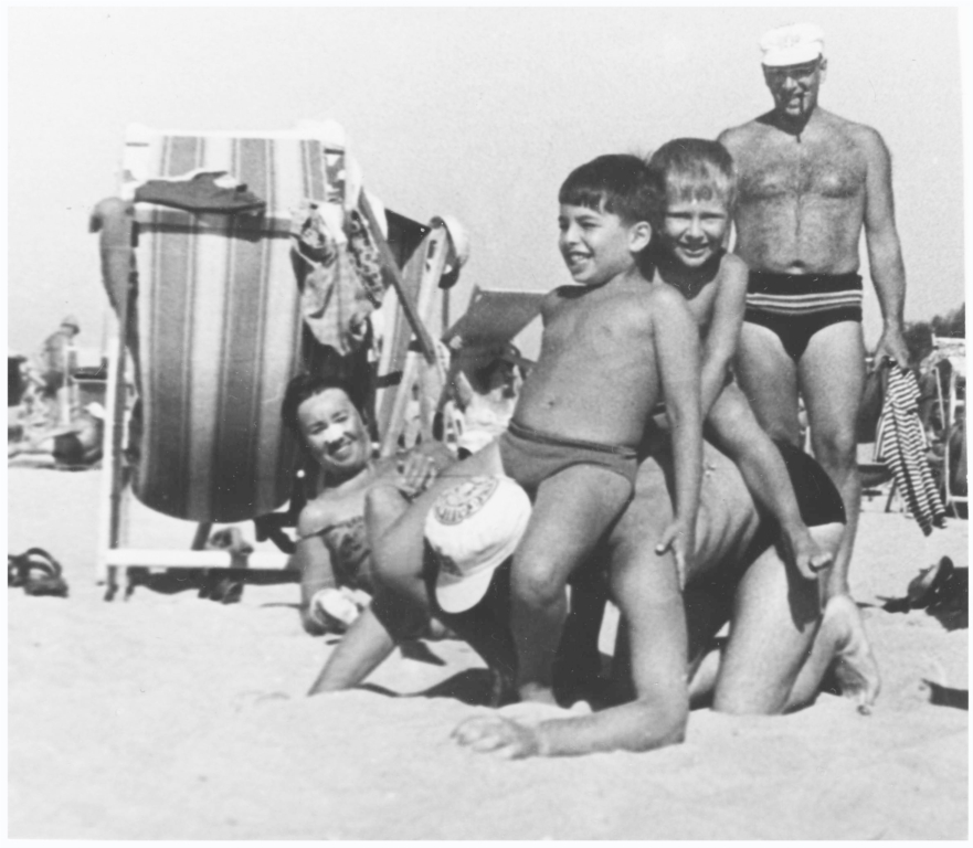 Ок. 1970 г.
