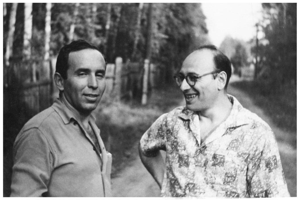 Дмитрий Рябичев (слева) и Владимир Циммерлинг (справа). Ок. 1960 г.